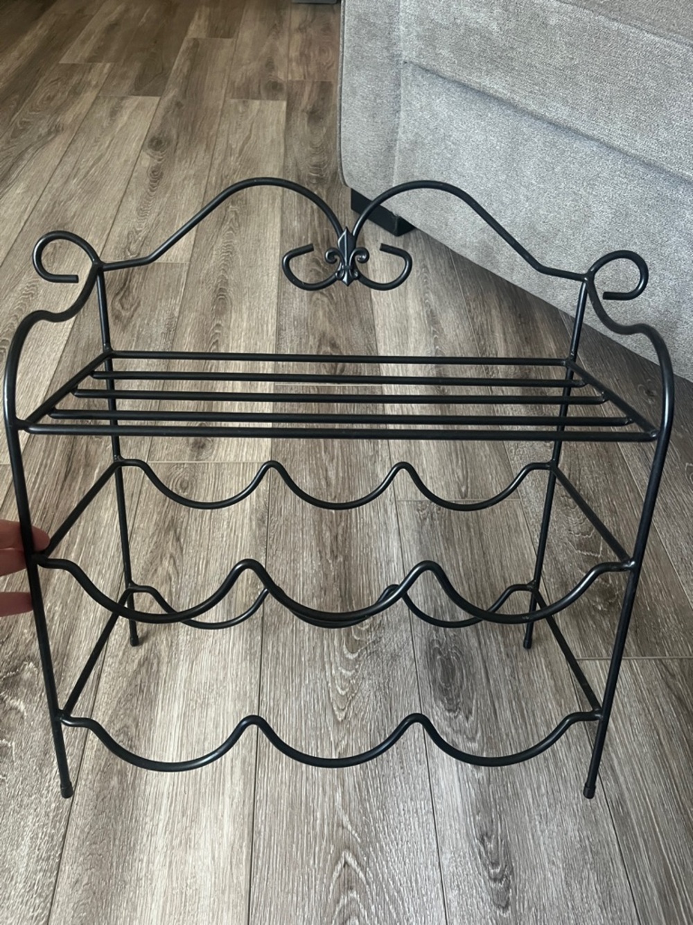 Beautiful Longaberger wrought iron wine rack (retired) EUC $20! - Picture 2 of 5